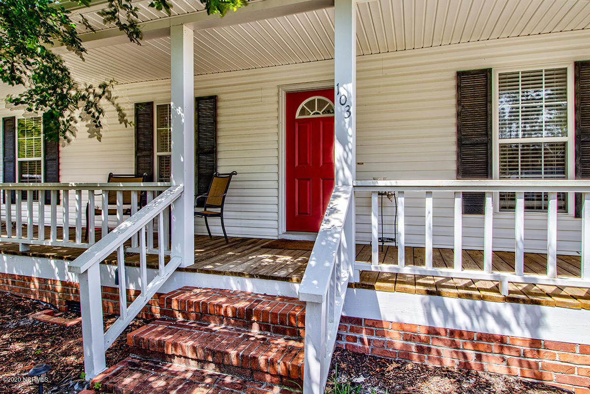 103 Sigman Road Southport, NC 28461 - Photo 2 of 43 IMG_0430_1_2
