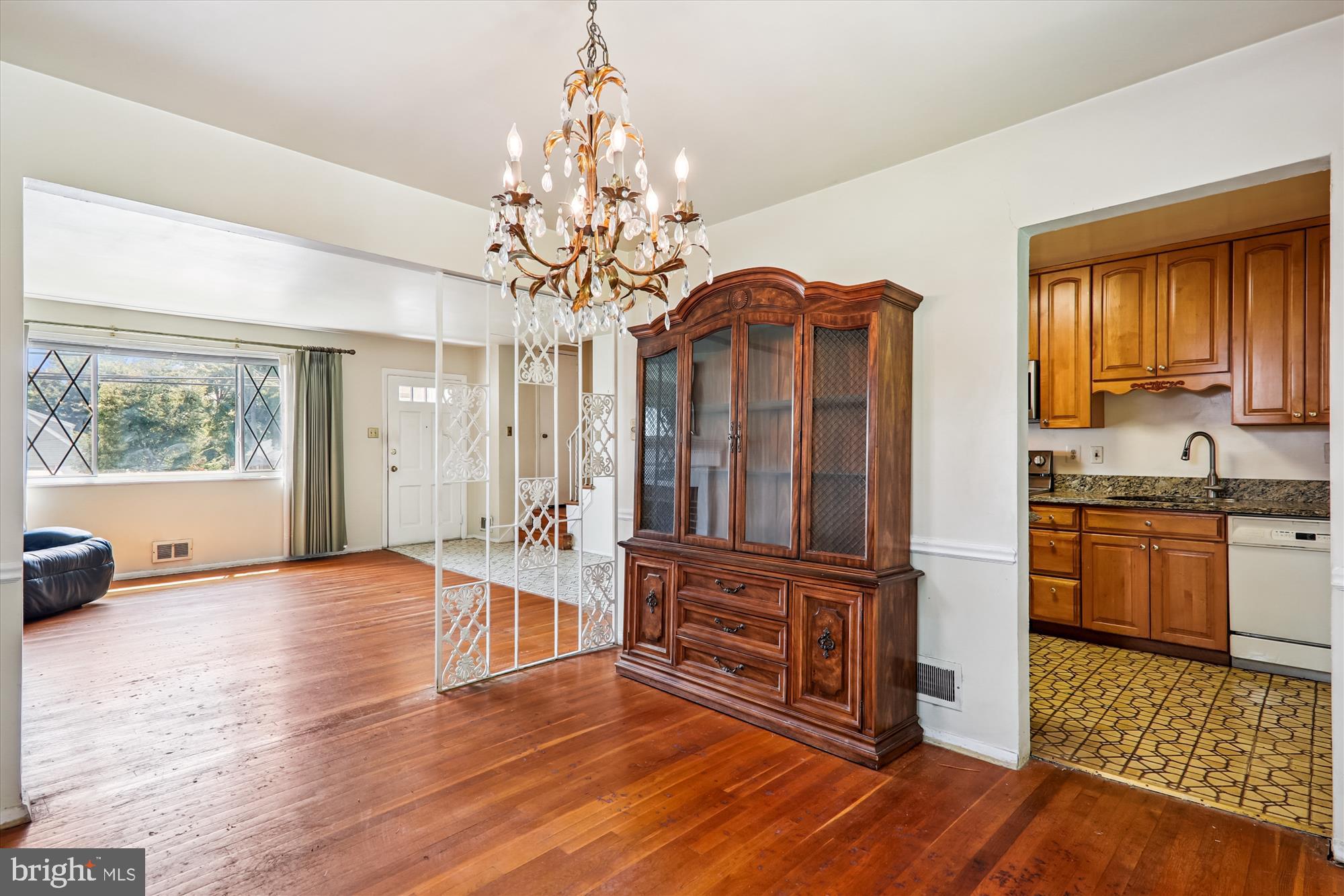 9507 Adelphi Road Silver Spring, MD 20903 - Photo 11 of 41 Dining Room