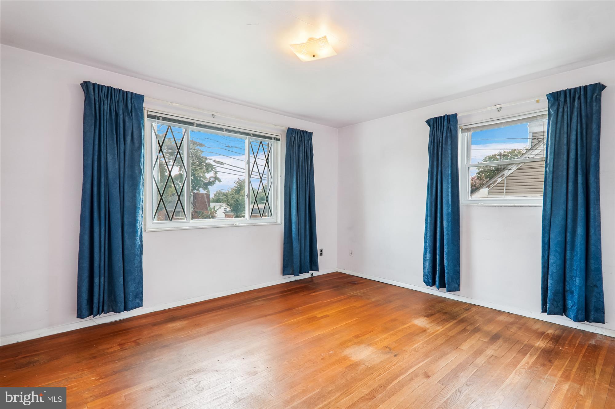 9507 Adelphi Road Silver Spring, MD 20903 - Photo 19 of 41 Primary Bedroom