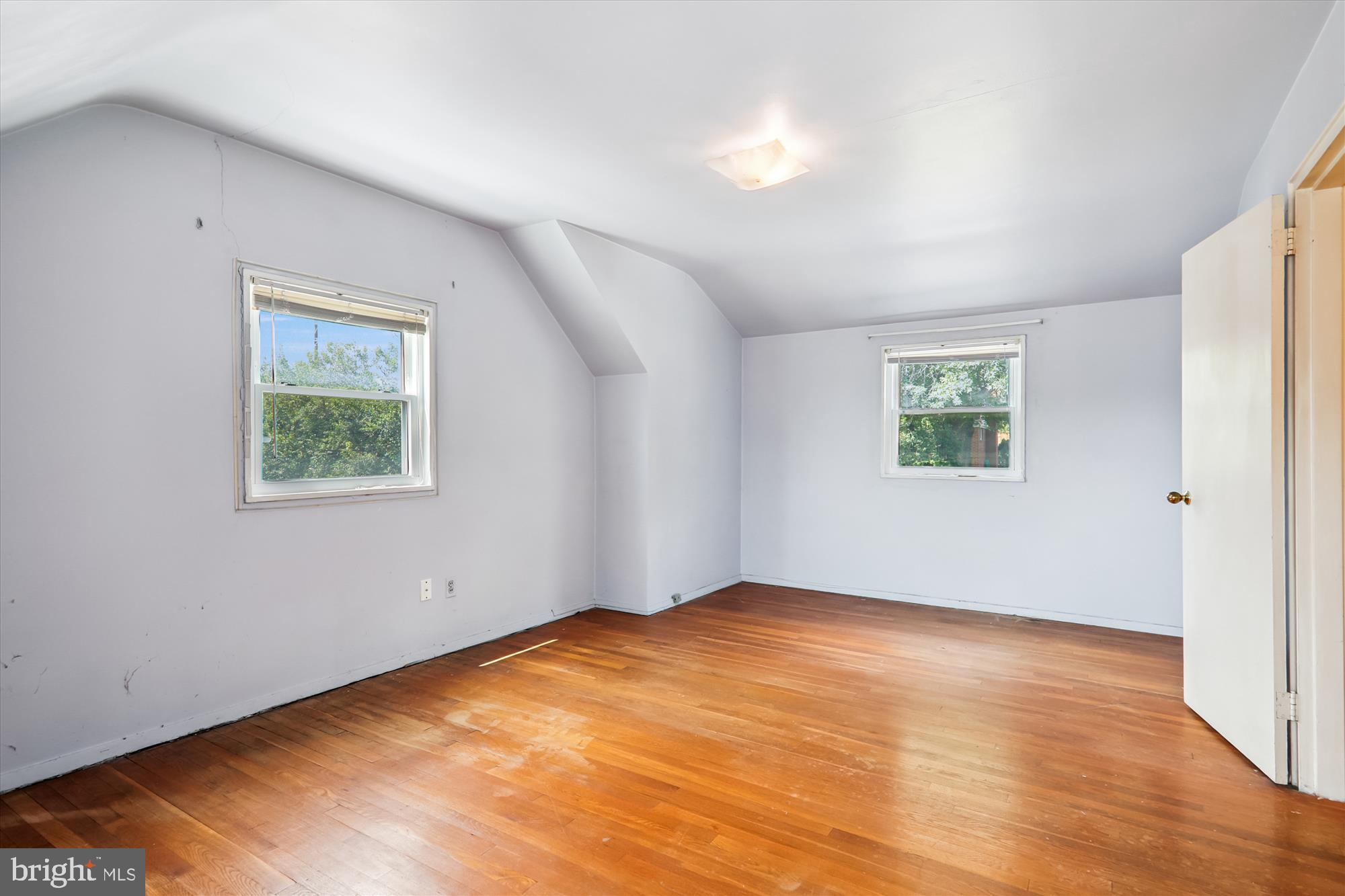 9507 Adelphi Road Silver Spring, MD 20903 - Photo 26 of 41 Bedroom 3