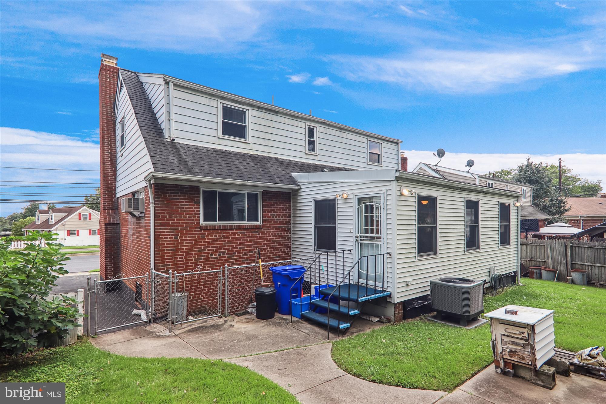 9507 Adelphi Road Silver Spring, MD 20903 - Photo 38 of 41 Back Elevation