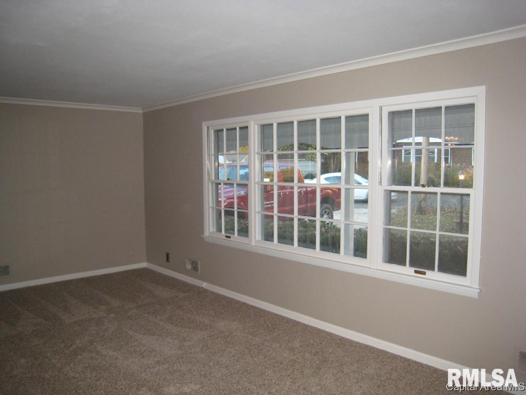1500 Cherry Road Springfield, IL 62704 - Photo 6 of 15