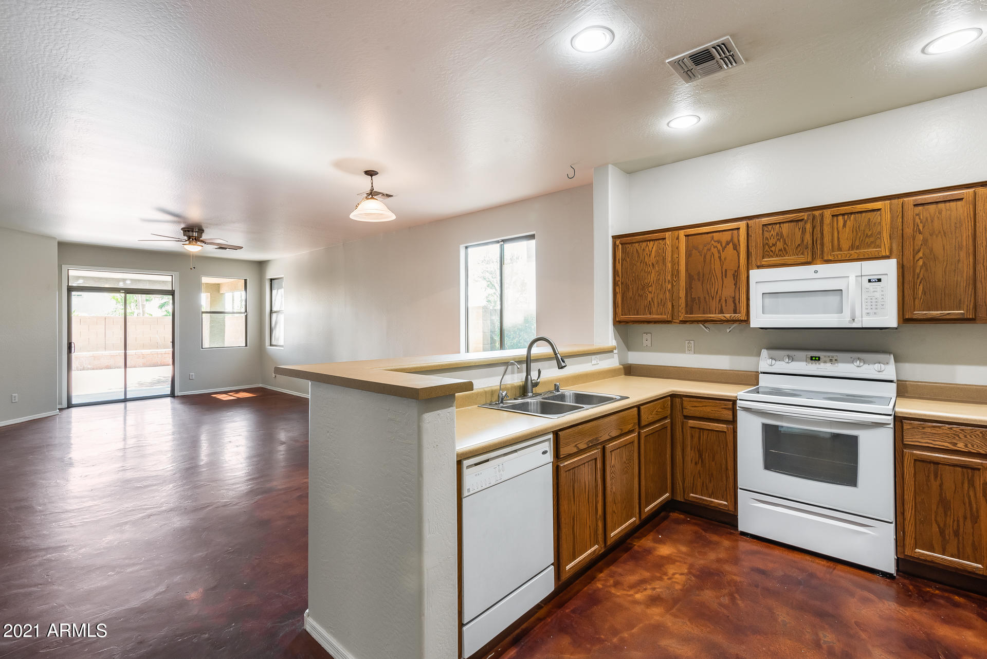 6912 West Darrel Road Laveen, AZ 85339 - Photo 9 of 34 Gallery Image 9