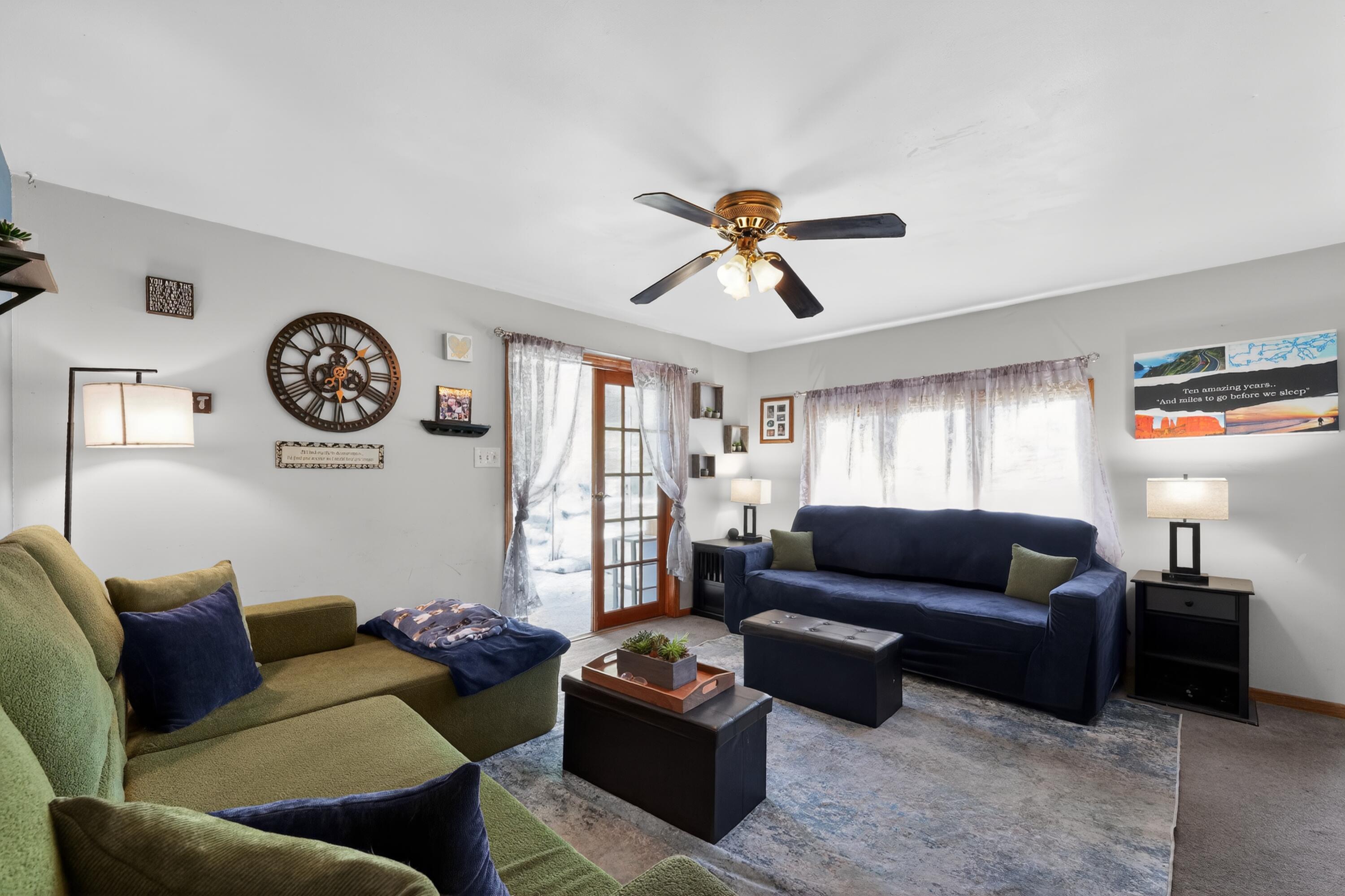 614 16th Place Somers, WI 53140 - Photo 7 of 39 24_614_16th_Pl-Living_room-7558