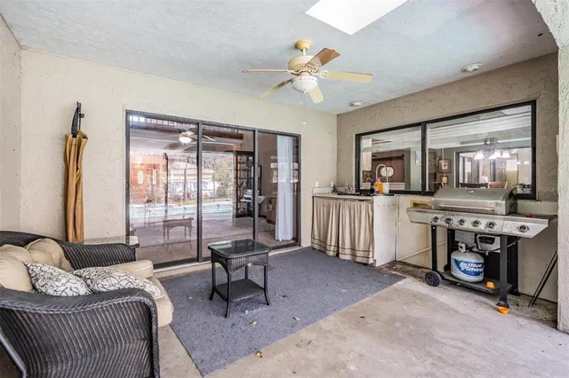 $750,000 | 2703 Pemberton Creek Drive, Seffner, FL 33584