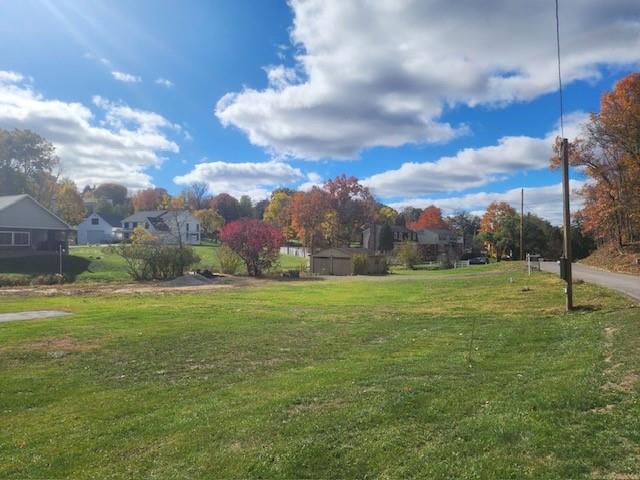 1724 Guyton Road Allison Park, PA 15101 - Photo 3 of 8 a view of outdoor space and yard