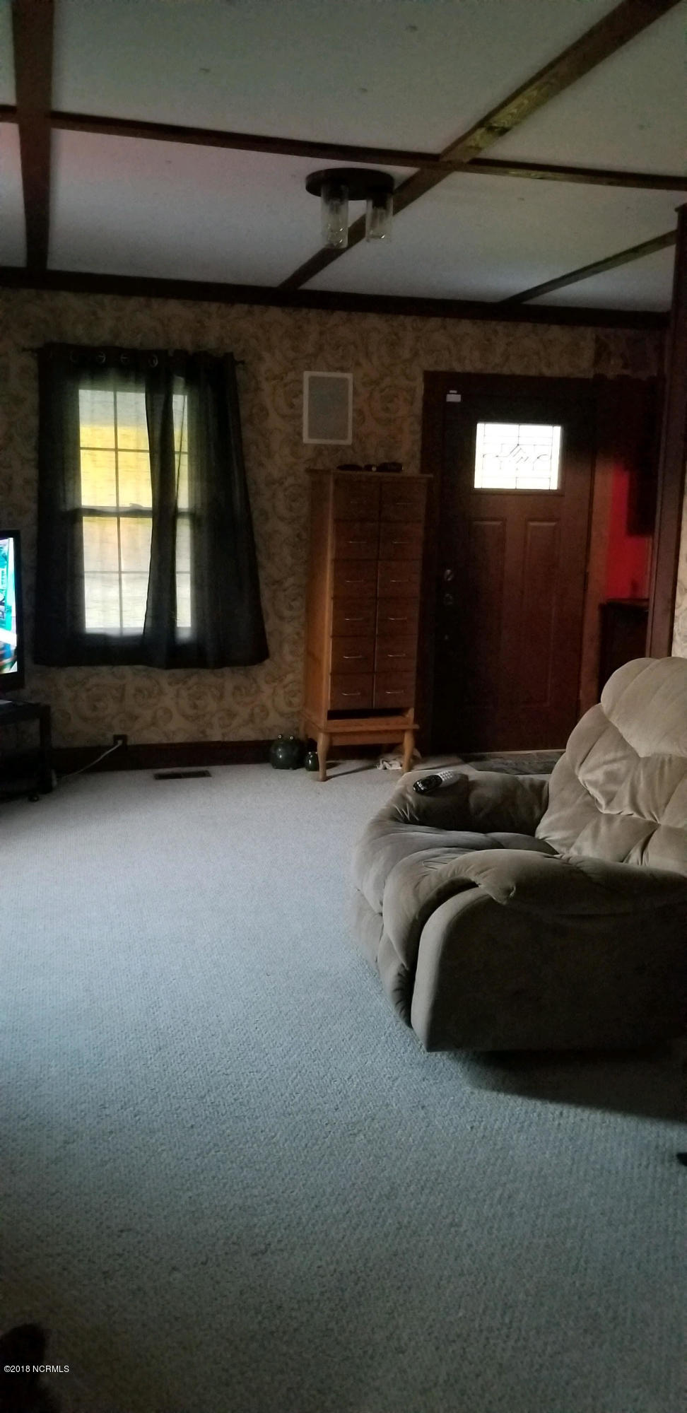 8368 Edwards Road Castalia, NC 27816 - Photo 5 of 29 Living room