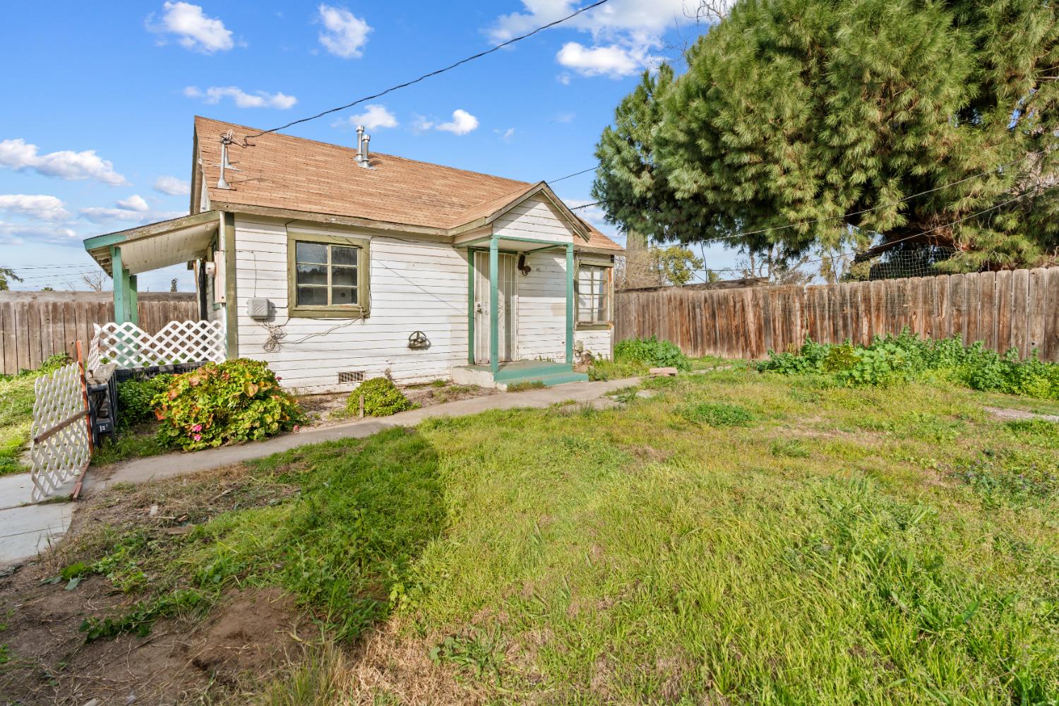 1438 Normandy Drive Modesto, CA 95351 - Photo 15 of 21