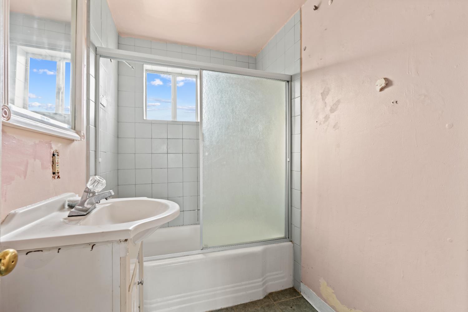 1438 Normandy Drive Modesto, CA 95351 - Photo 19 of 21