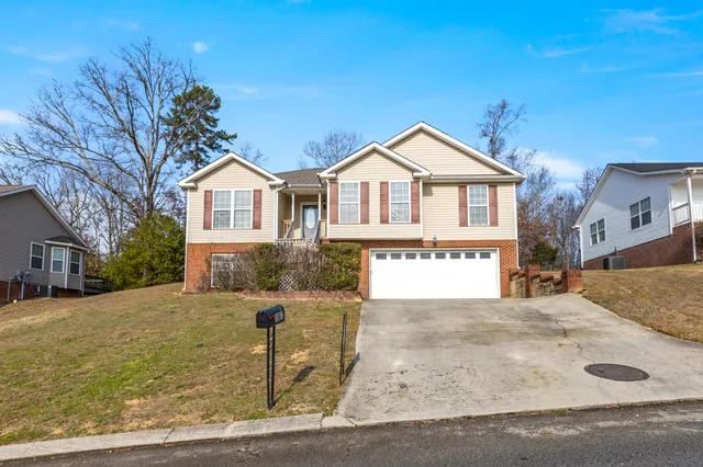 $375,000 | 1867 Coffee Tree Lane, Soddy Daisy, TN 37379