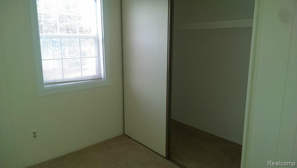 1325 East Fairview Lane Rochester, MI 48306 - Photo 29 of 35 3rd Bedroom