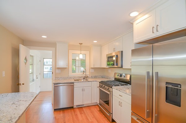 62 Edward Road Watertown, MA 02472 - Photo 8 of 20 Gallery Image 8