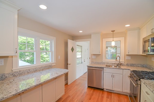 62 Edward Road Watertown, MA 02472 - Photo 9 of 20 Gallery Image 9