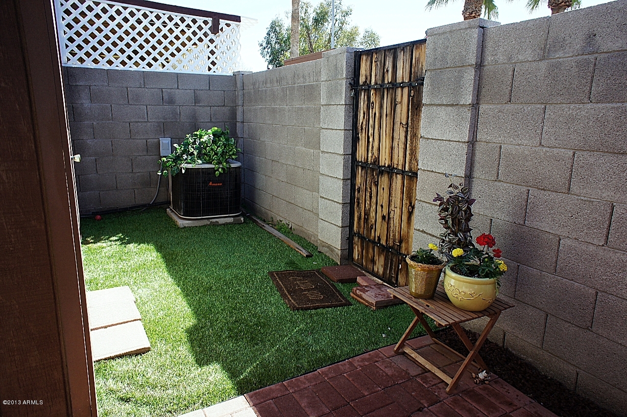 1450 East Bethany Home Road, Unit 15 Phoenix, AZ 85014 - Photo 12 of 30 DSC04653
