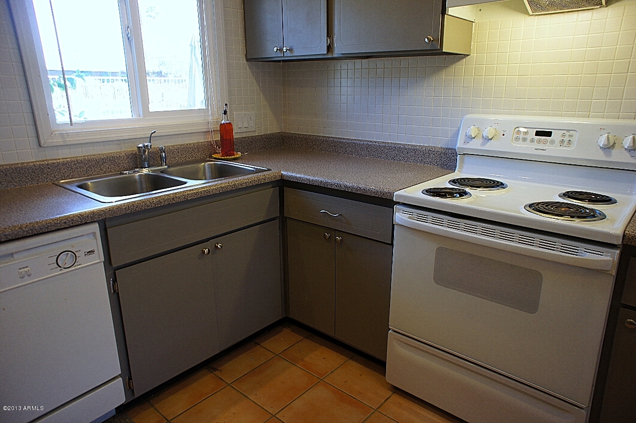 1450 East Bethany Home Road, Unit 15 Phoenix, AZ 85014 - Photo 25 of 30 DSC04668