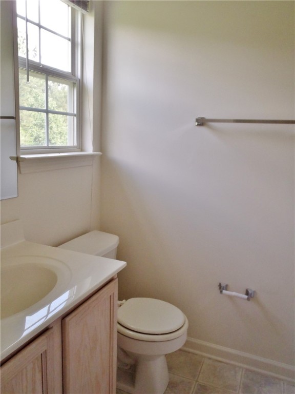 237 Campus Drive, Unit G Central, SC 29630 - Photo 8 of 25 Typical Bathroom