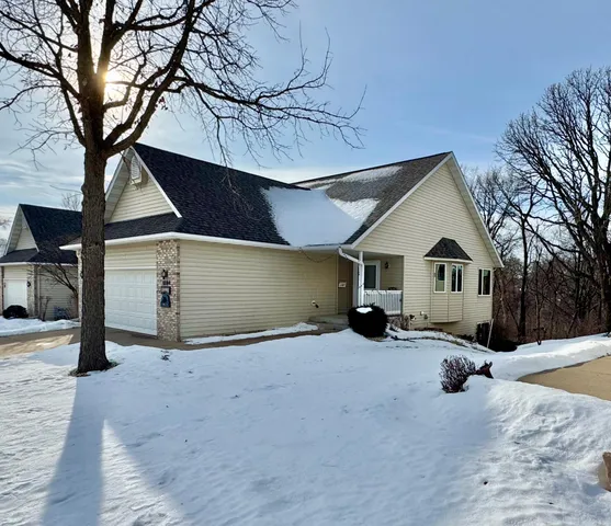 $385,000 | 1894 Cherry Street, Red Wing, MN 55066