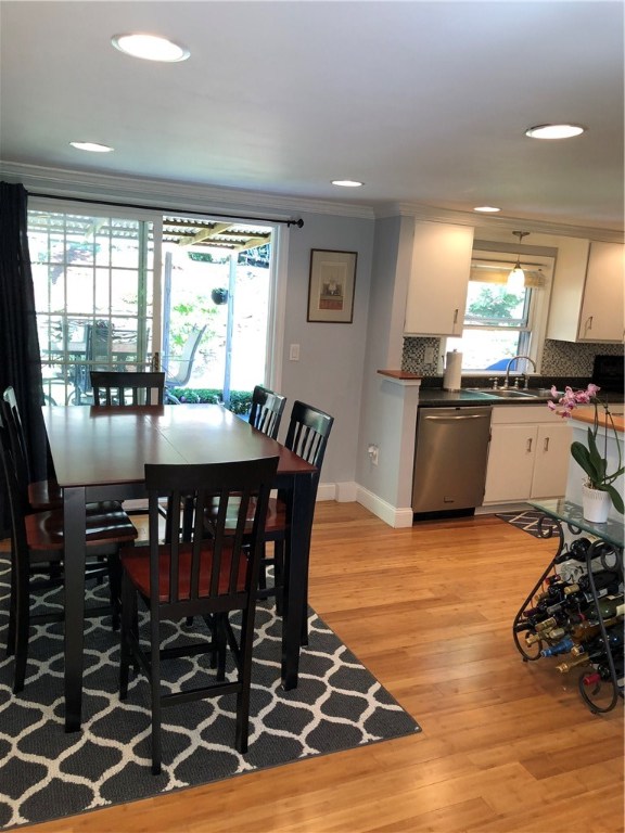 143 Diamond Hill Road Warwick, RI 02886 - Photo 6 of 18