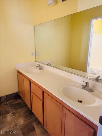 $2,300 | 8035 Villa Trovas Court, Las Vegas, NV 89113