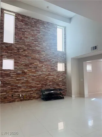 $2,300 | 8035 Villa Trovas Court, Las Vegas, NV 89113