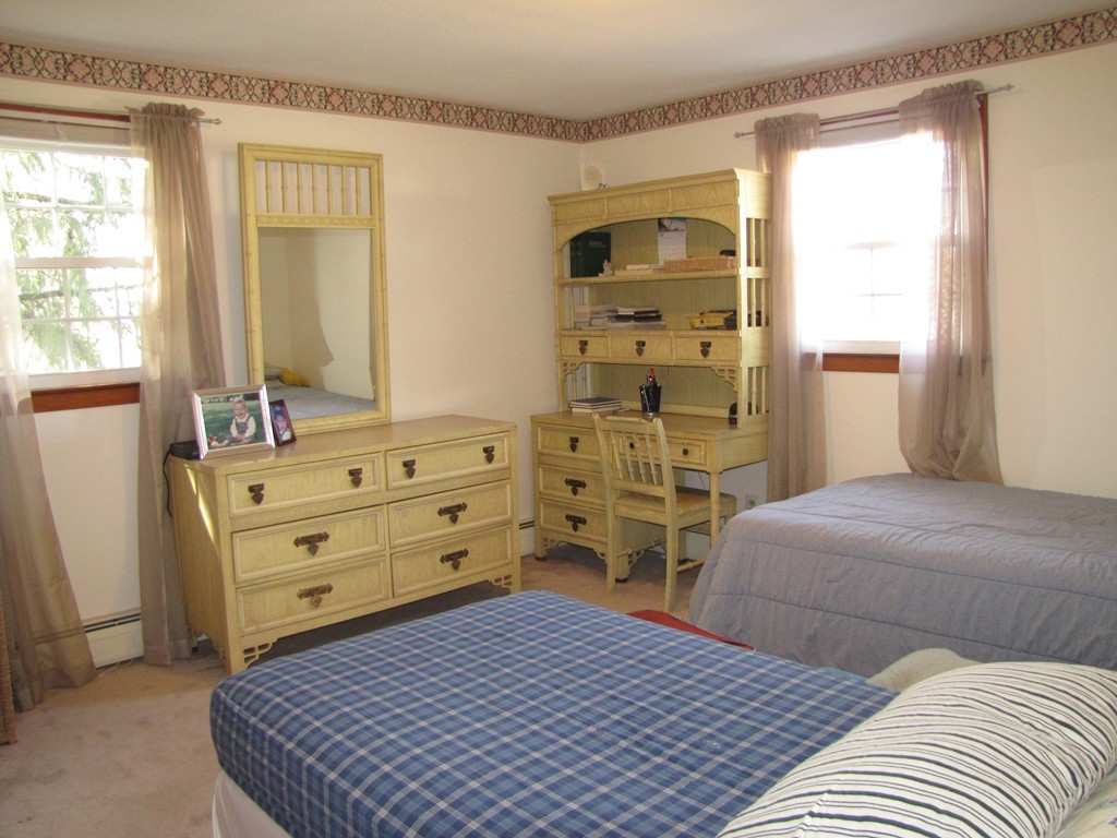 7 West Allen Ridge Road East Longmeadow, MA 01028 - Photo 14 of 27