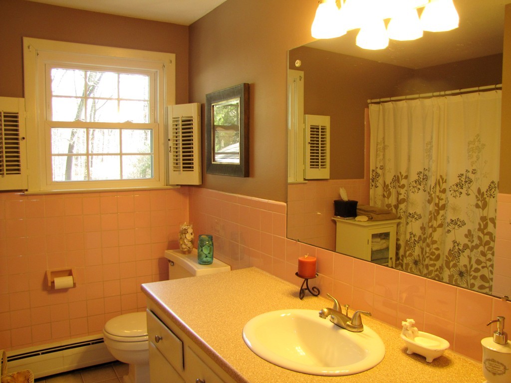 7 West Allen Ridge Road East Longmeadow, MA 01028 - Photo 18 of 27