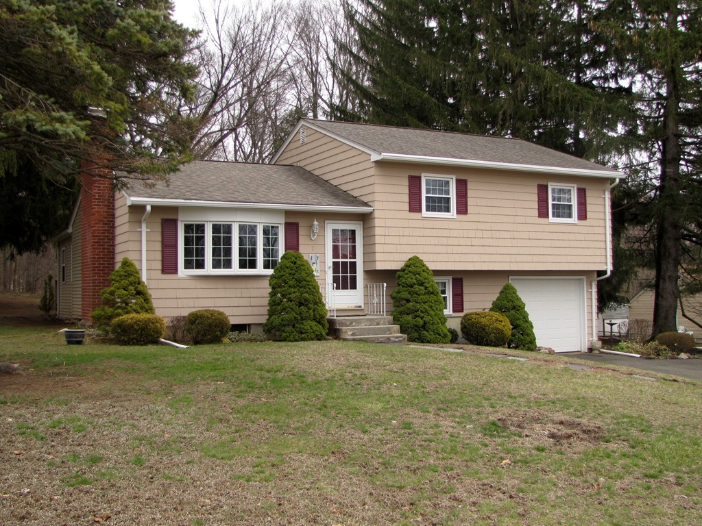 7 West Allen Ridge Road East Longmeadow, MA 01028 - Photo 2 of 27