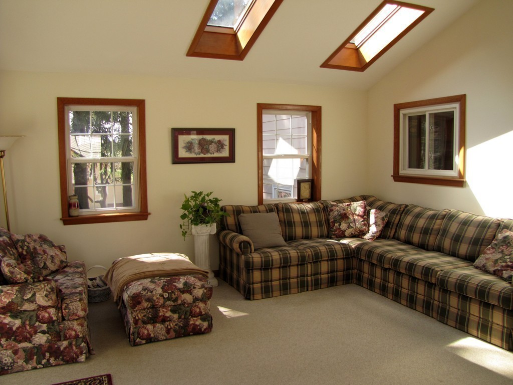 7 West Allen Ridge Road East Longmeadow, MA 01028 - Photo 5 of 27
