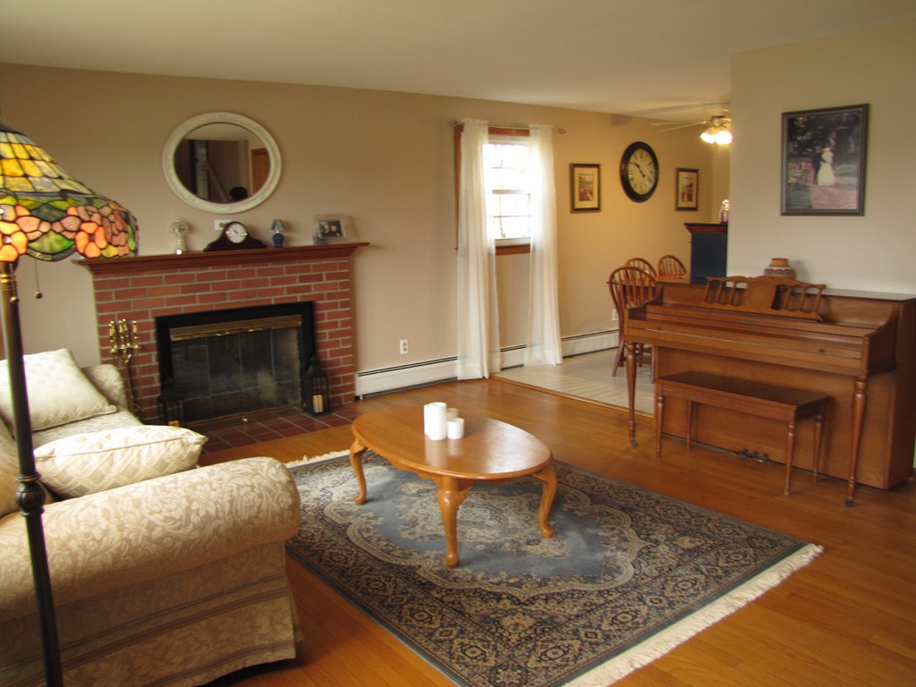 7 West Allen Ridge Road East Longmeadow, MA 01028 - Photo 6 of 27