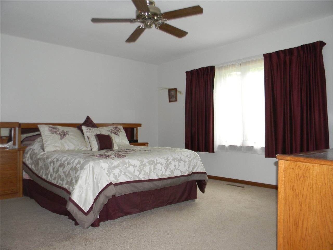 32 Griffin Road Londonderry, NH 03053 - Photo 17 of 36