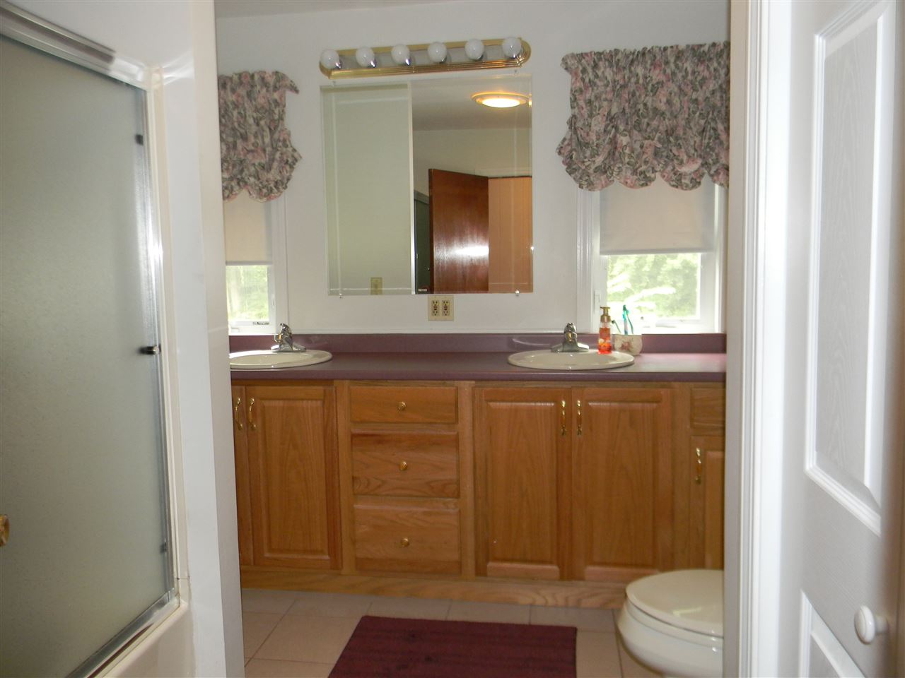 32 Griffin Road Londonderry, NH 03053 - Photo 24 of 36