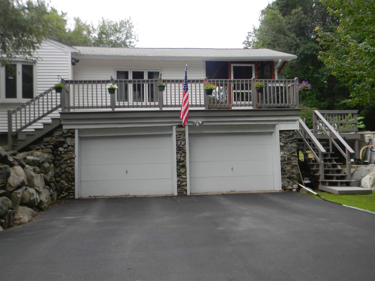 32 Griffin Road Londonderry, NH 03053 - Photo 34 of 36