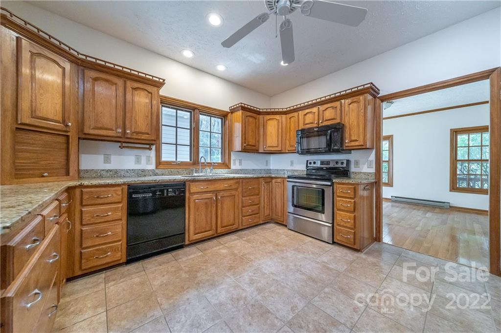283 Huckleberry Trail Boone, NC 28607 - Photo 15 of 48 Gallery Image 15