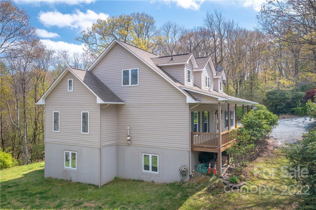 283 Huckleberry Trail Boone, NC 28607 - Photo 3 of 48 Gallery Image 3