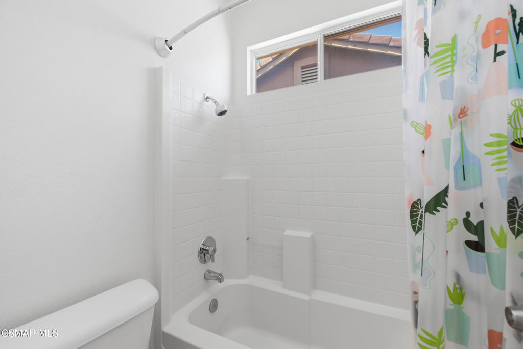 1809 Maybrook Way Simi Valley, CA 93065 - Photo 28 of 40