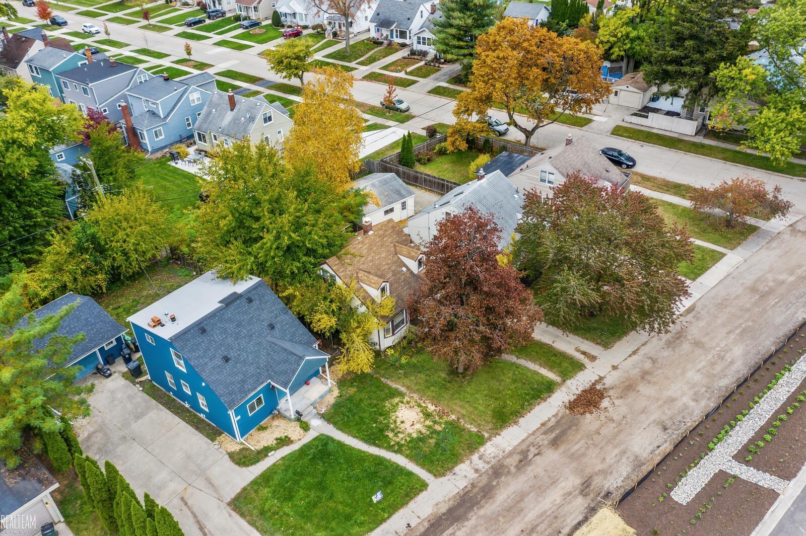 2717 South Rochester Road Royal Oak, MI 48073 - Photo 29 of 34 50126305-28.JPG