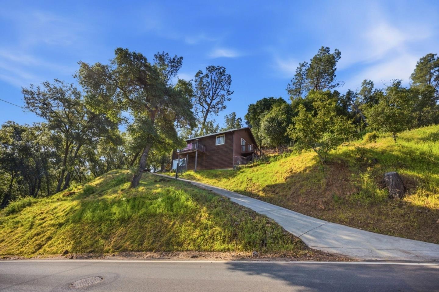 2353 Stagecoach Canyon Road Pope Valley, CA 94567 - Photo 31 of 46 a view of a yard