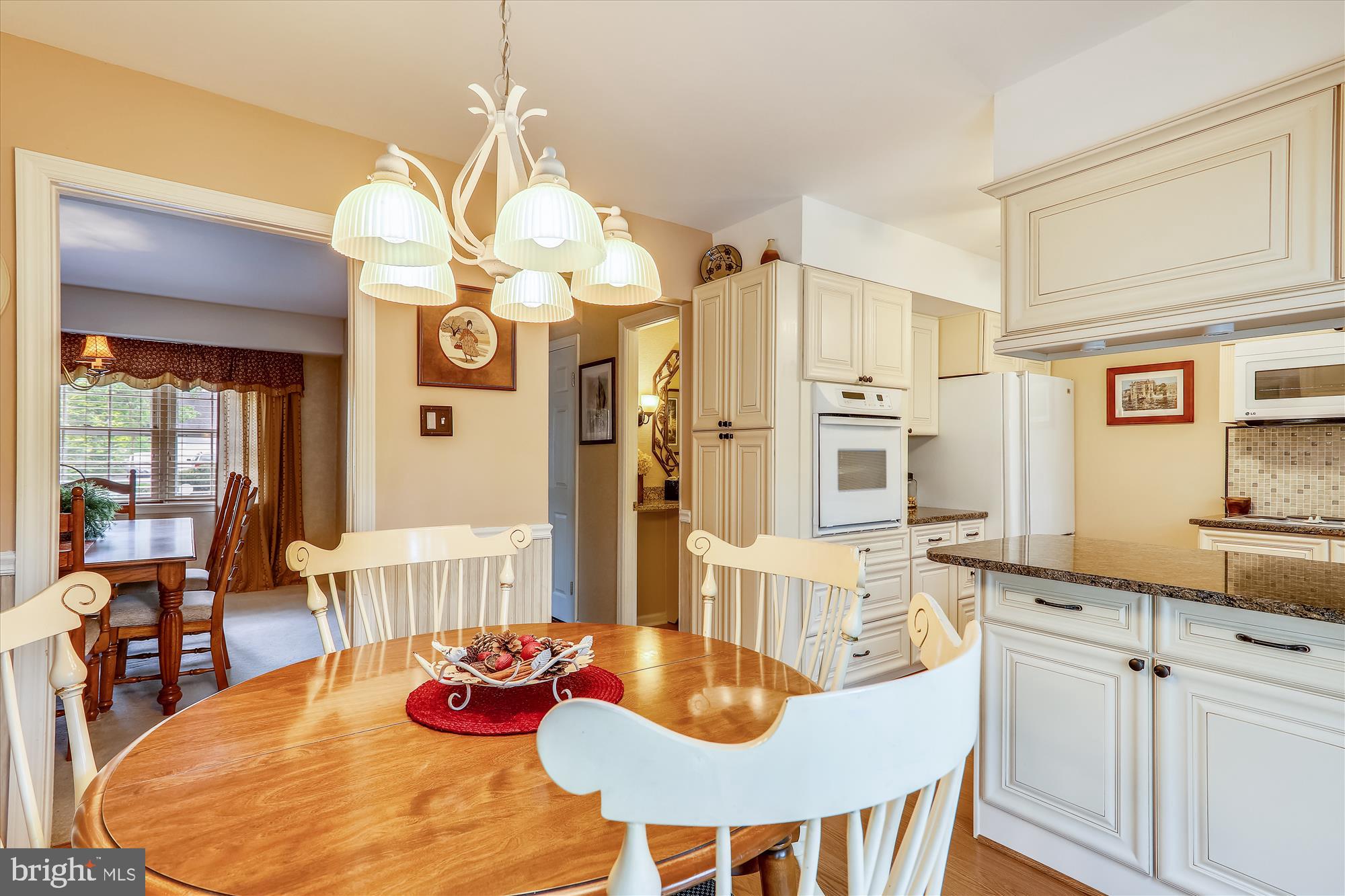 8712 Granite Lane Laurel, MD 20708 - Photo 8 of 48 Eat-in kitchen