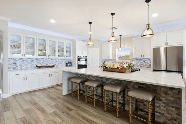 $1,249,995 | 2534 Cliff Drive, Dickinson, TX 77539