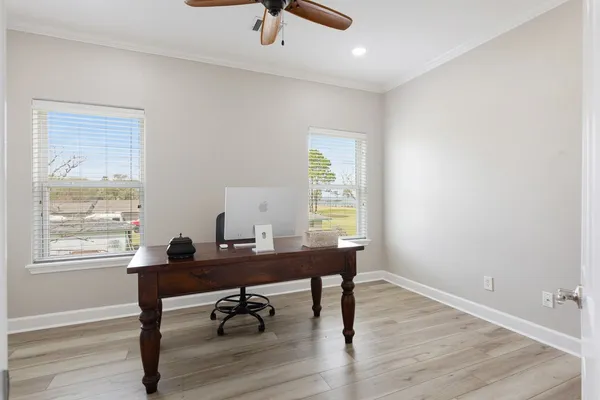 $1,249,995 | 2534 Cliff Drive, Dickinson, TX 77539
