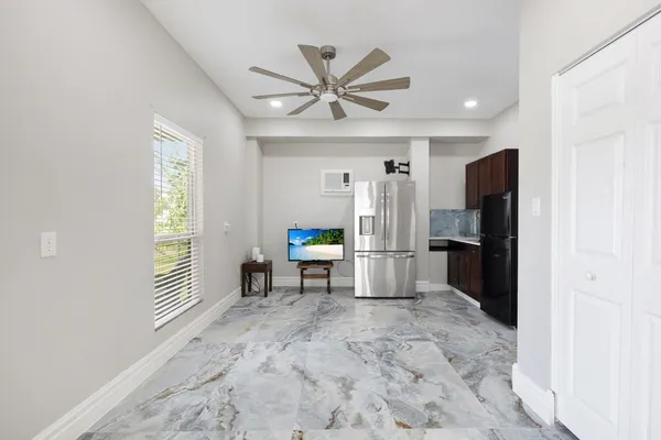 $1,249,995 | 2534 Cliff Drive, Dickinson, TX 77539