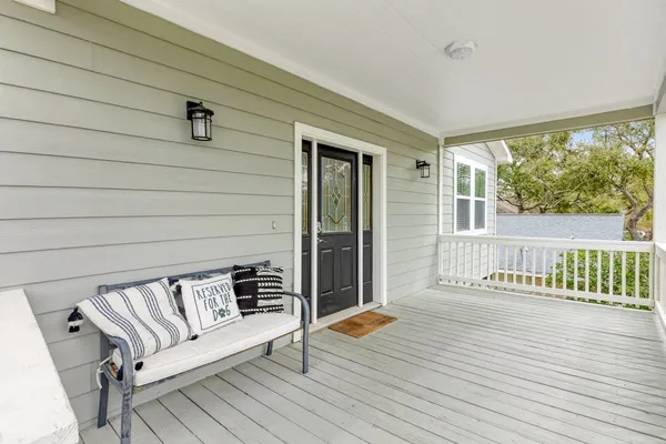 $1,249,995 | 2534 Cliff Drive, Dickinson, TX 77539
