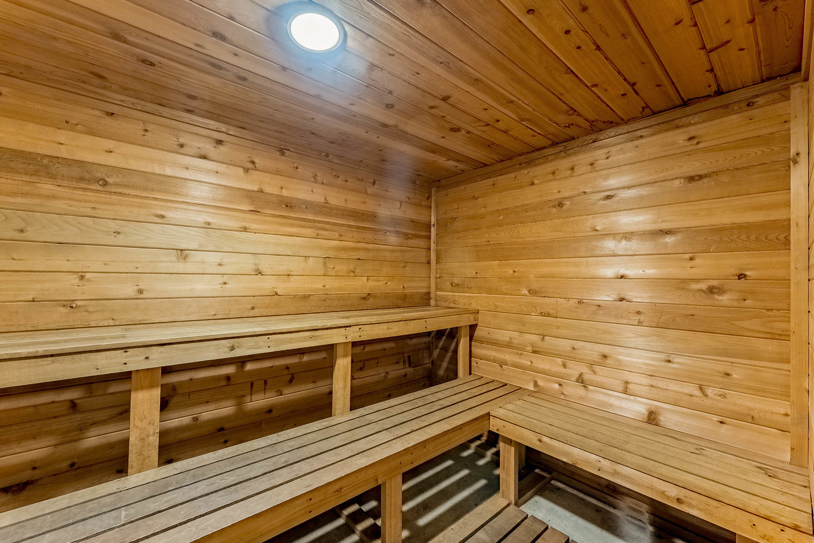 6430 North Glenwood Avenue, Unit G4 Chicago, IL 60626 - Photo 22 of 33 a view of a room