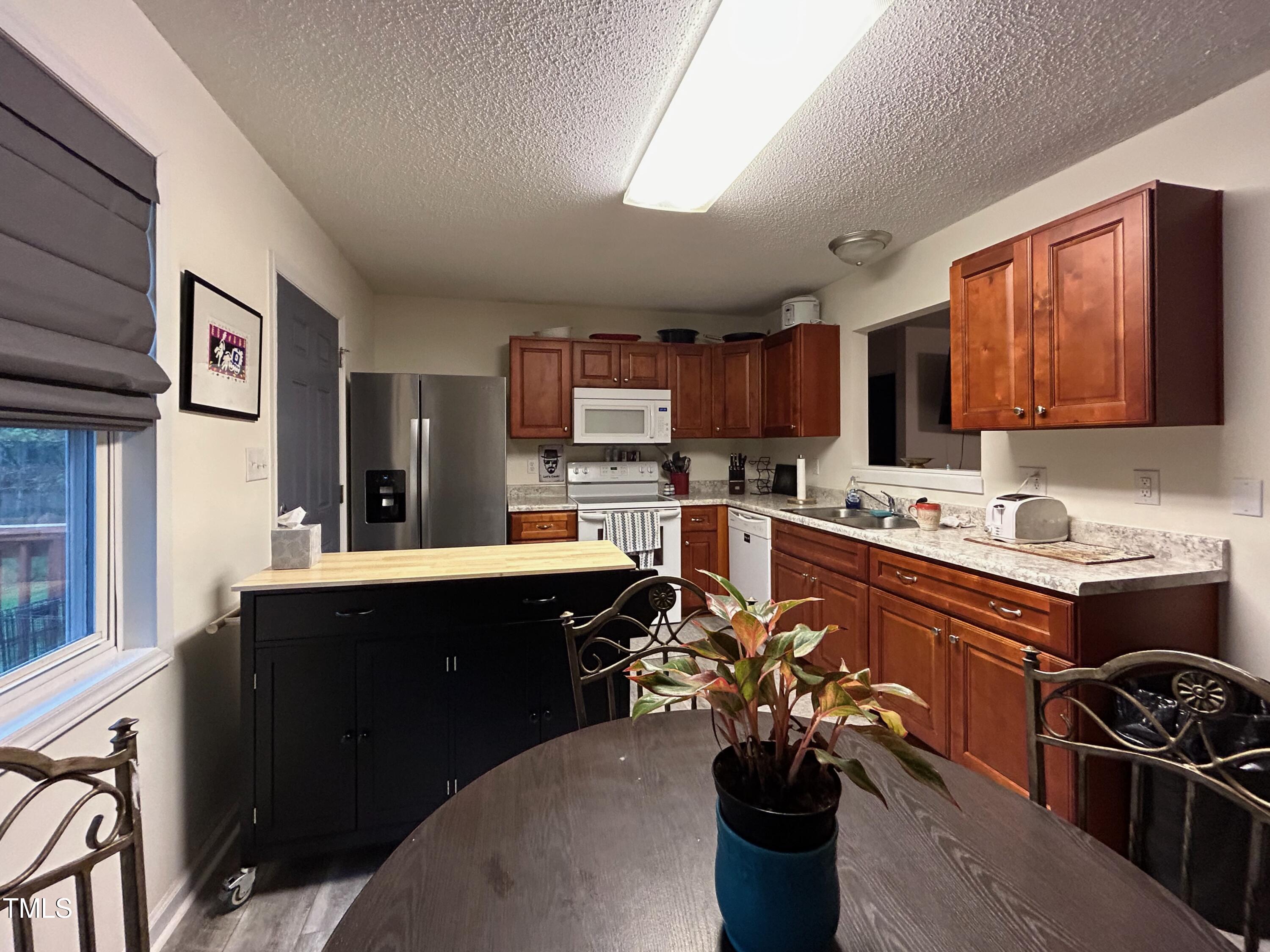 6730 Lakeview Road Mebane, NC 27302 - Photo 10 of 36 K from DR