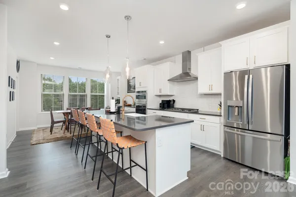 $2,850 | 408 Catawba Avenue, Davidson, NC 28036