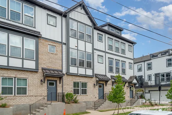 $2,850 | 408 Catawba Avenue, Davidson, NC 28036