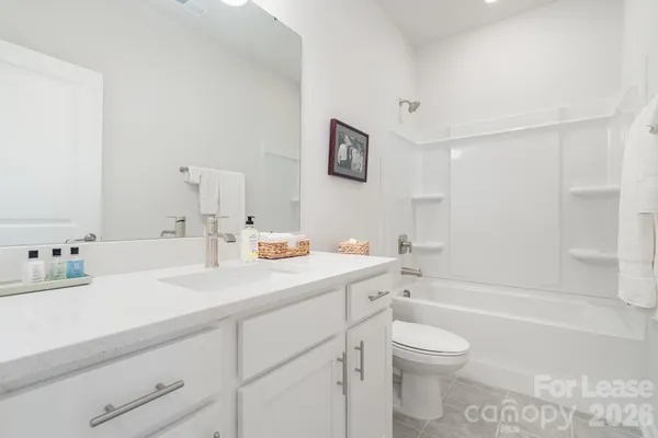 $2,850 | 408 Catawba Avenue, Davidson, NC 28036