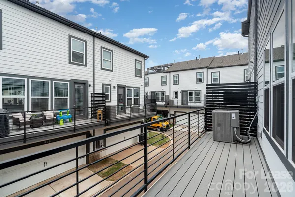 $2,850 | 408 Catawba Avenue, Davidson, NC 28036