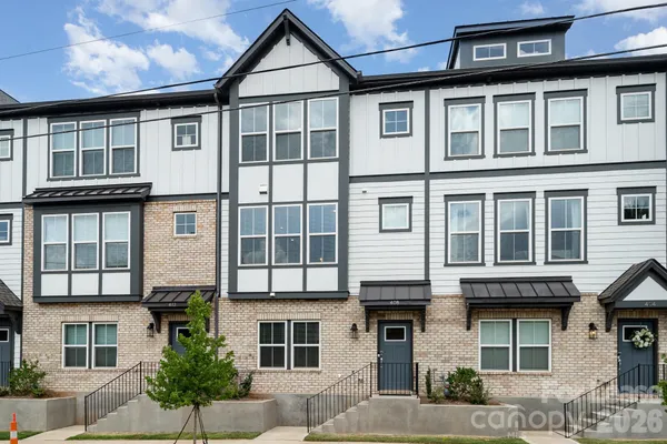 $2,850 | 408 Catawba Avenue, Davidson, NC 28036