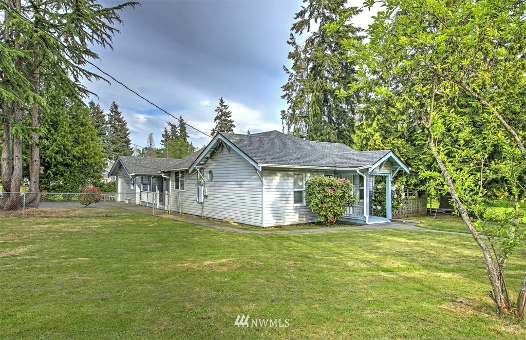 11502 County Line Road Edgewood, WA 98372 - Photo 1 of 13